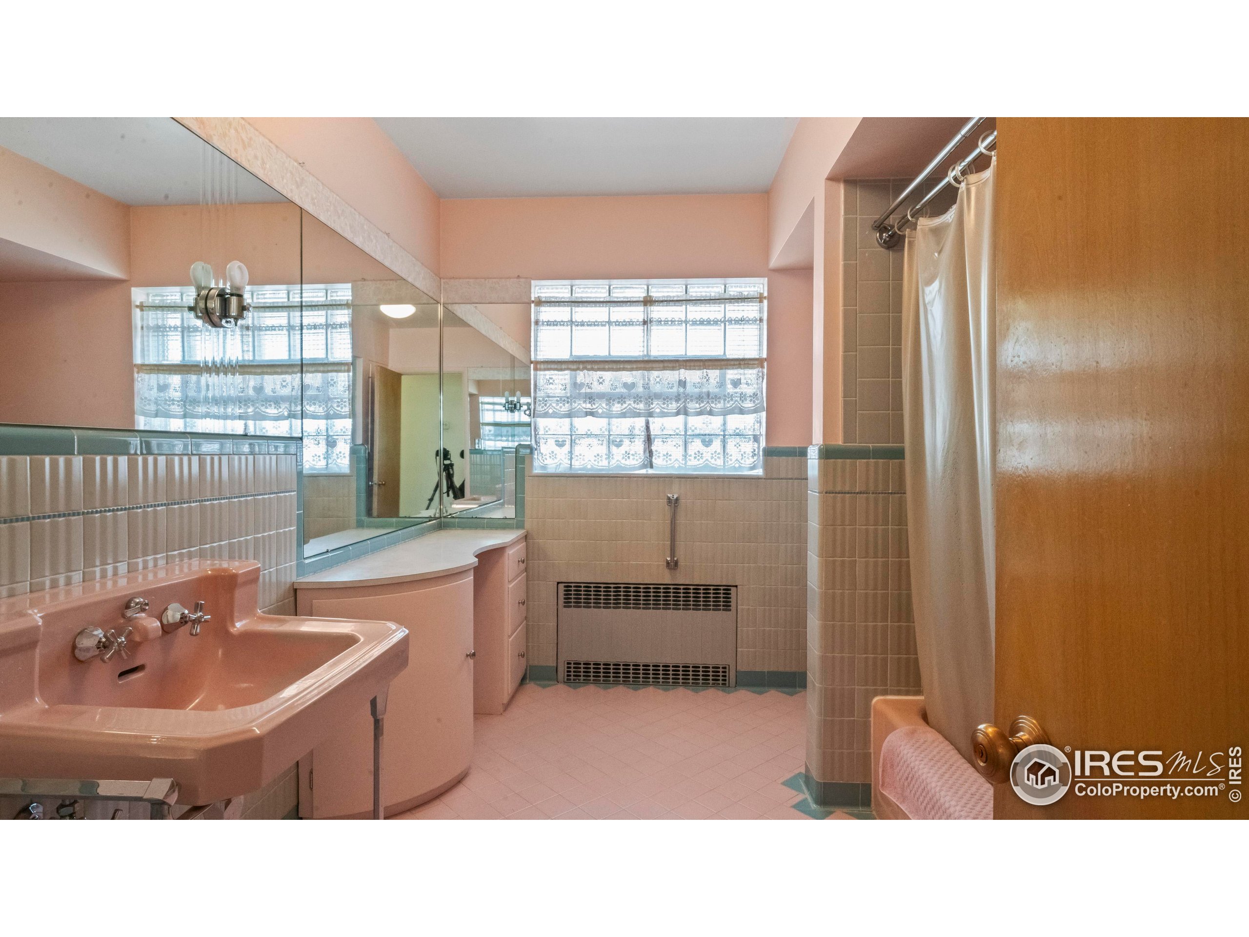 330 S Mckinley Avenue Fort Lupton CO 80621