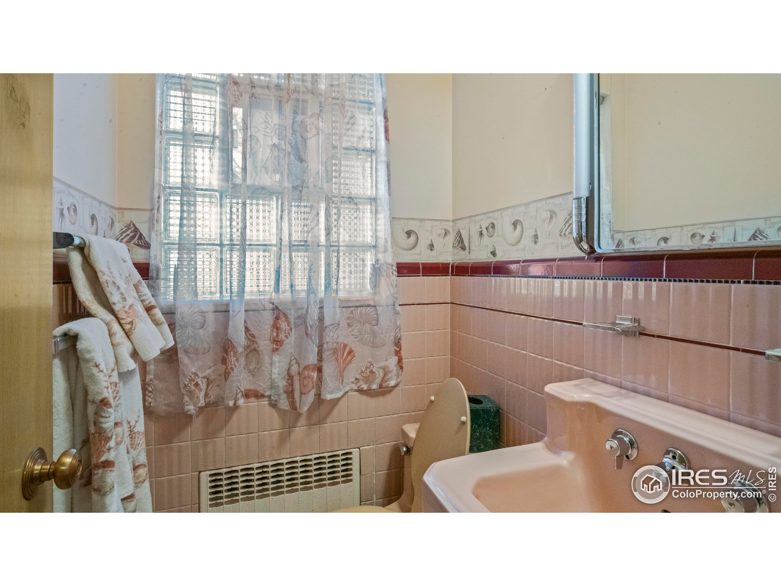 330 S Mckinley Avenue Fort Lupton CO 80621