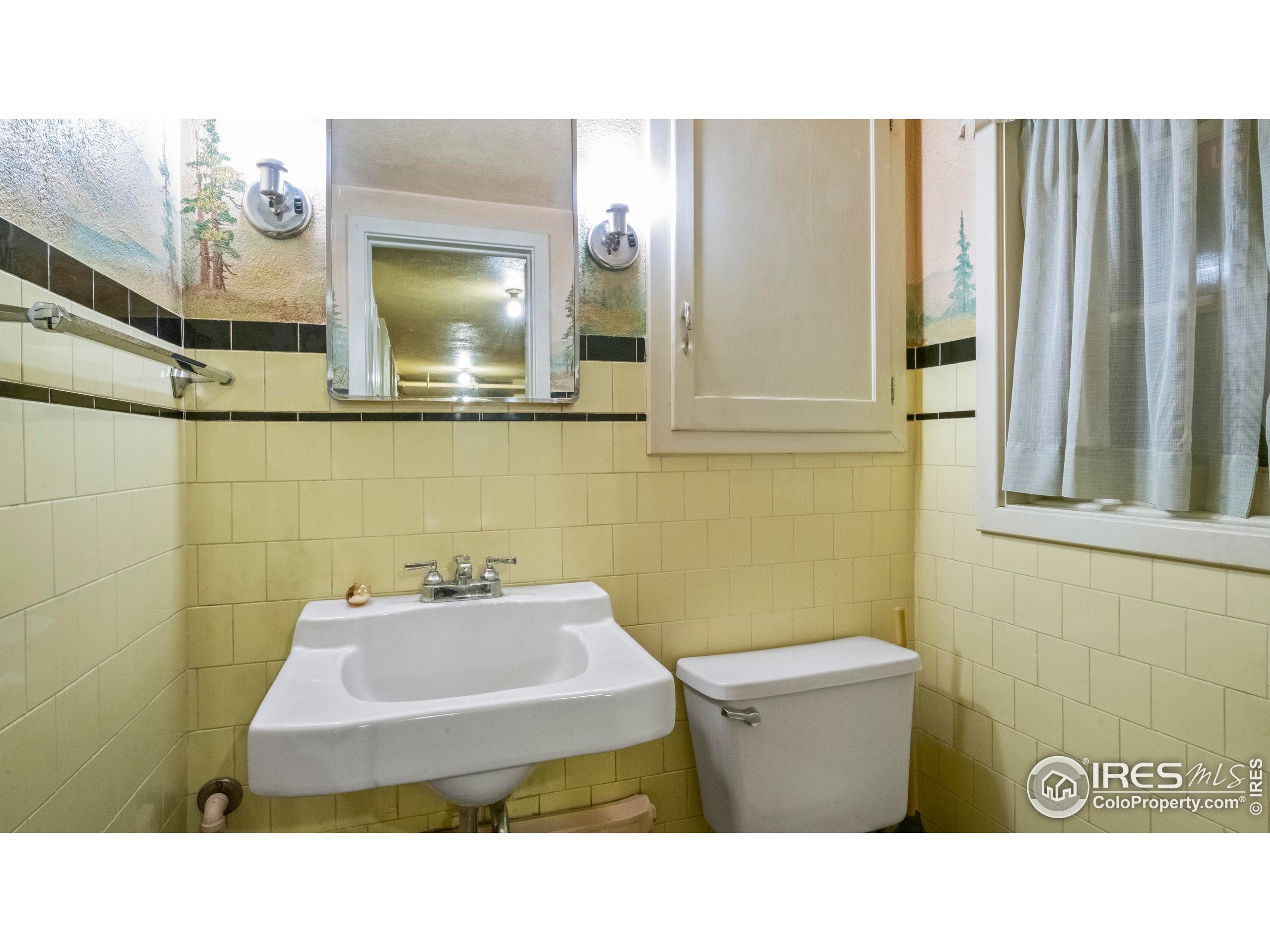 330 S Mckinley Avenue Fort Lupton CO 80621