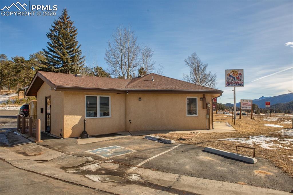 1212 1/2 E Highway 24 Woodland Park CO 80863