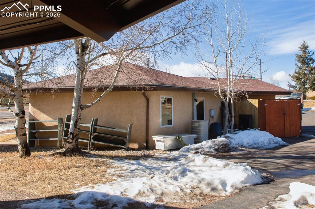 1212 1/2 E Highway 24 Woodland Park CO 80863