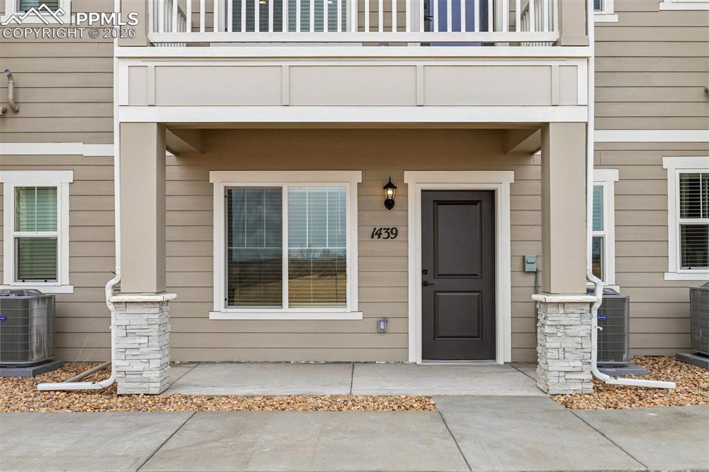 1439 Ducett Heights Colorado Springs CO 80904