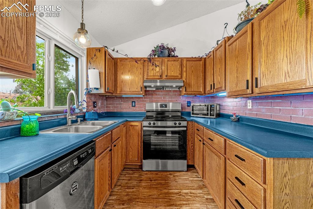 539 Rolling Hills Drive Colorado Springs CO 80919