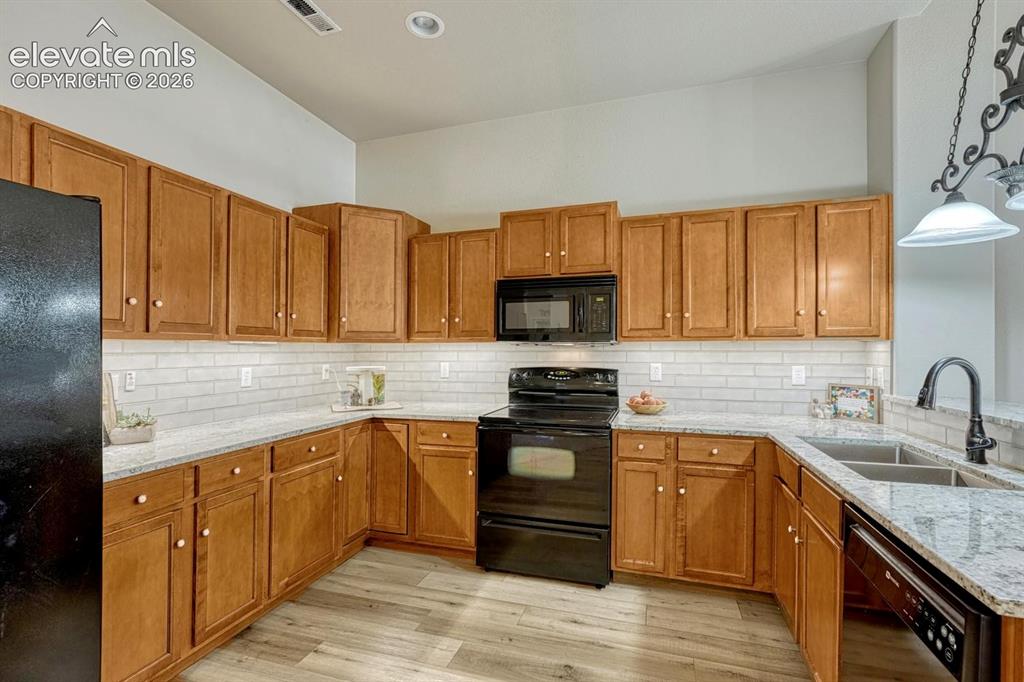 6699 Bethesda Point Colorado Springs CO 80918