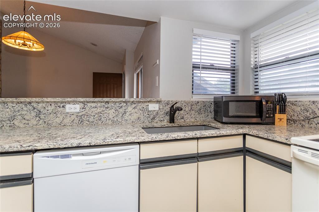 3013 Capstan Way Colorado Springs CO 80906