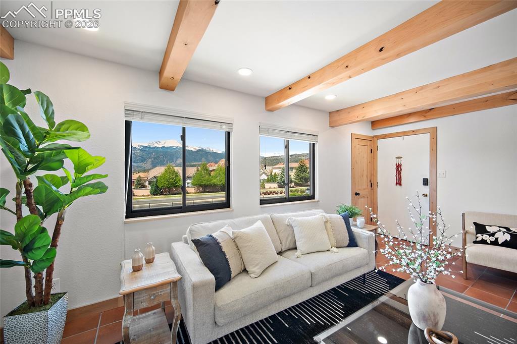 2979 Mesa Road Colorado Springs CO 80904