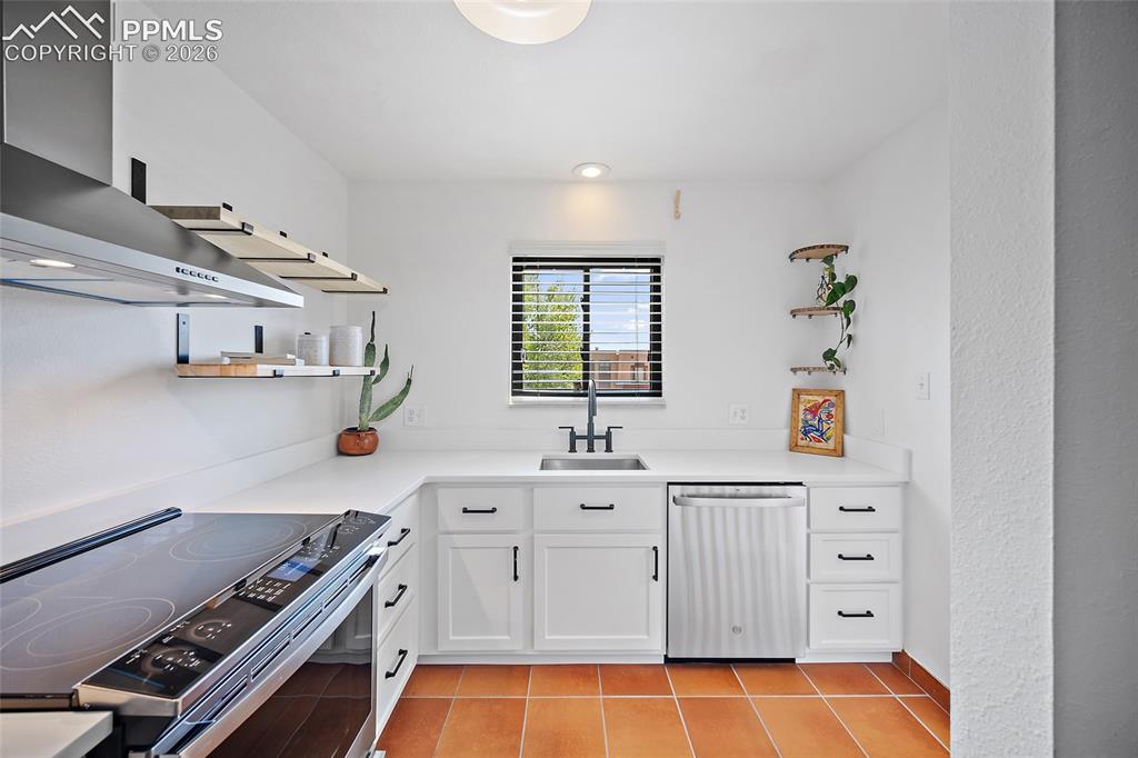 2979 Mesa Road Colorado Springs CO 80904