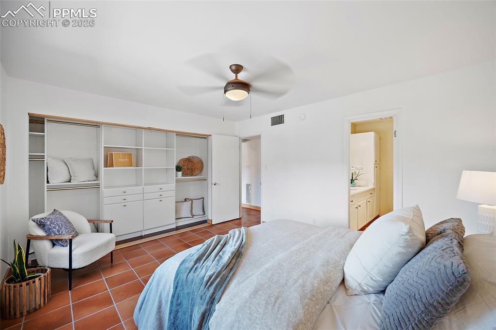 2979 Mesa Road Colorado Springs CO 80904