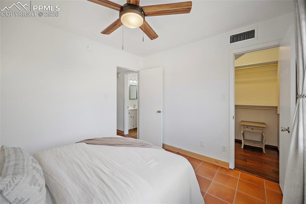 2979 Mesa Road Colorado Springs CO 80904