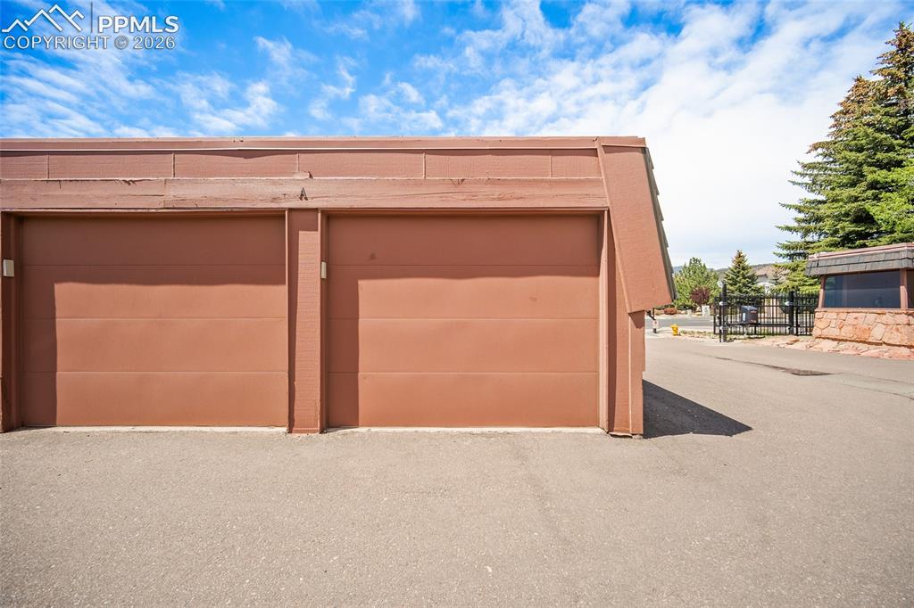 2979 Mesa Road Colorado Springs CO 80904