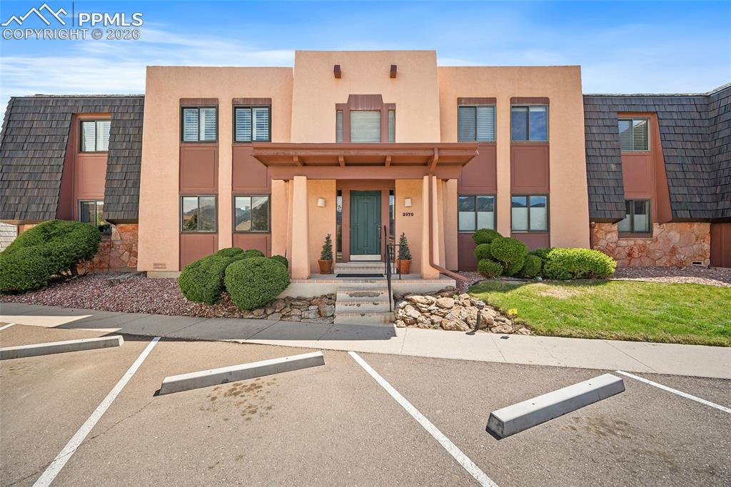 2979 Mesa Road Colorado Springs CO 80904