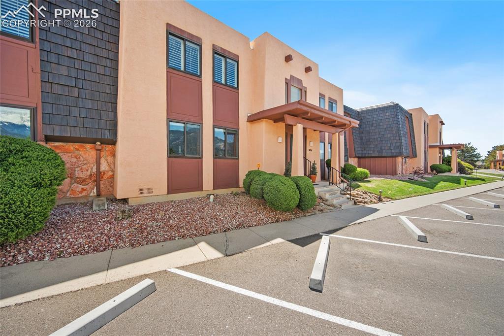 2979 Mesa Road Colorado Springs CO 80904