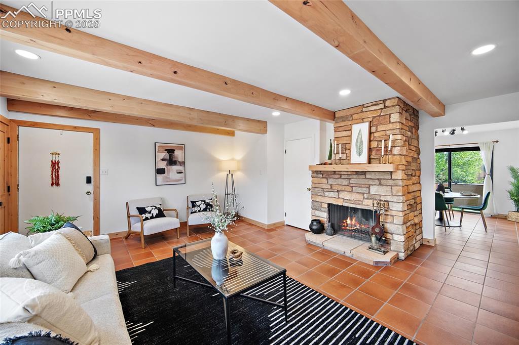 2979 Mesa Road Colorado Springs CO 80904