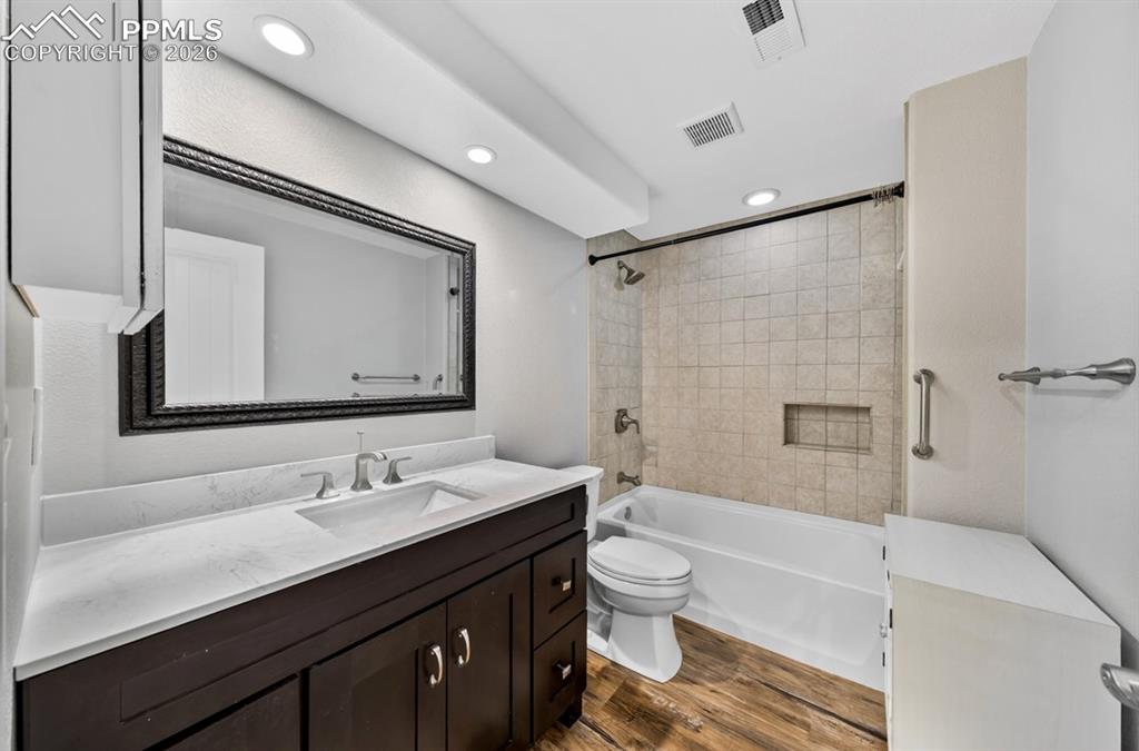 2731 Avalanche Heights Colorado Springs CO 80918