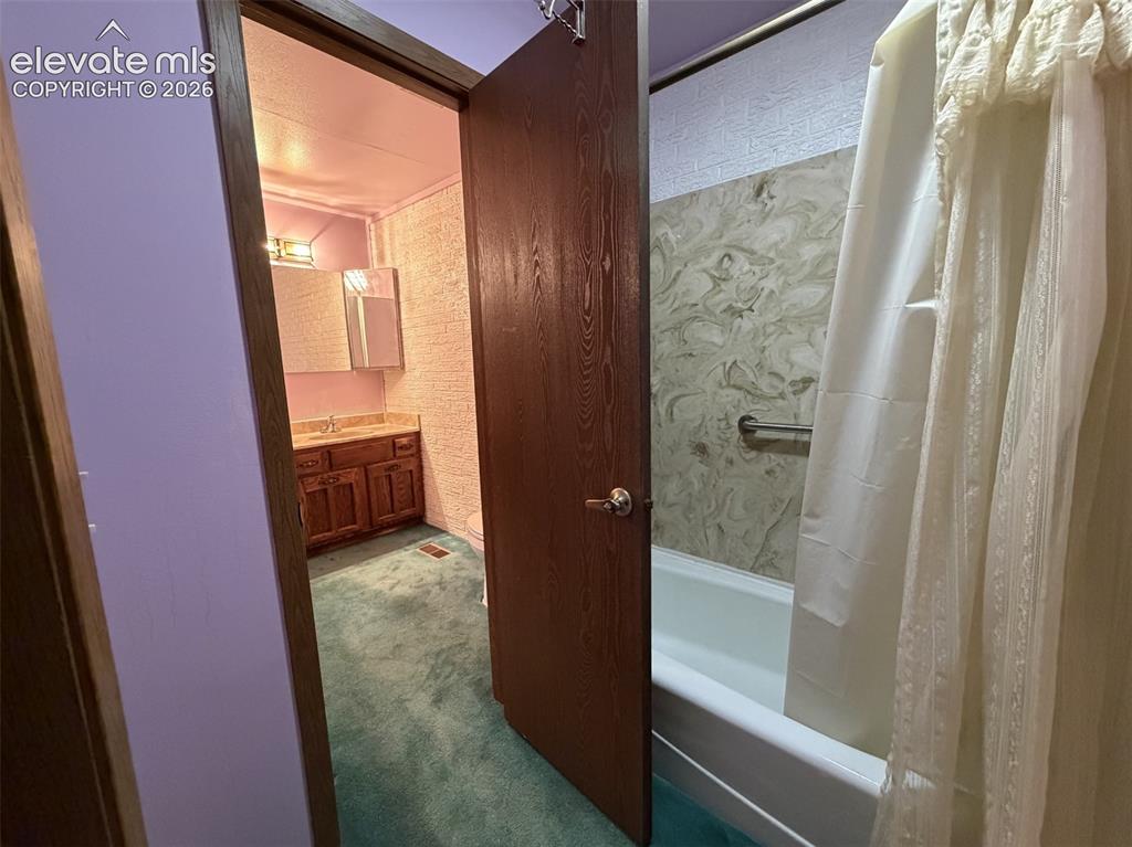 438 Lakewood Circle Colorado Springs CO 80910