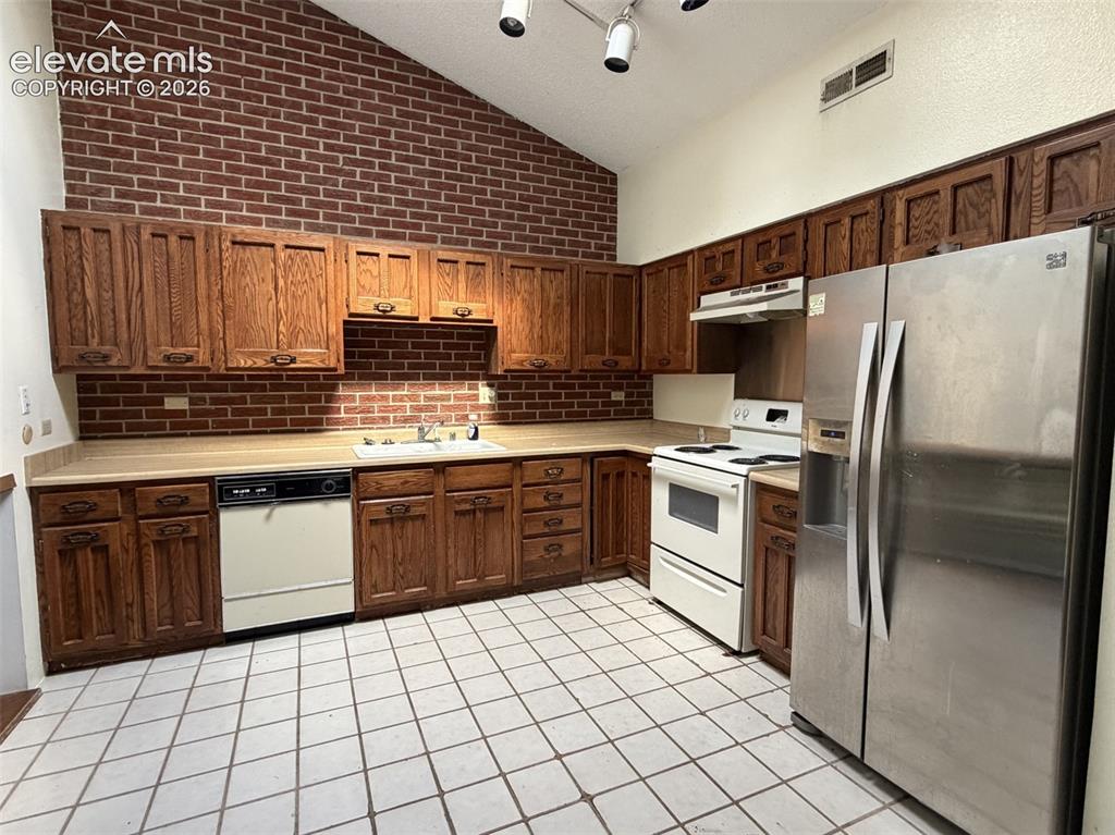 438 Lakewood Circle Colorado Springs CO 80910