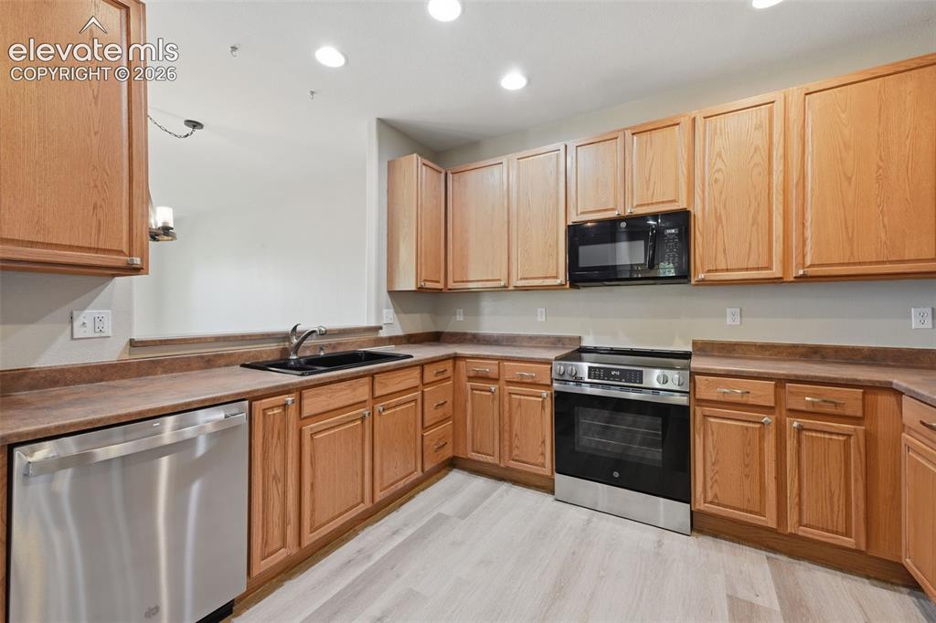 4191 Diamond Ridge View Colorado Springs CO 80918