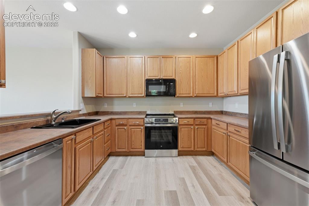 4191 Diamond Ridge View Colorado Springs CO 80918