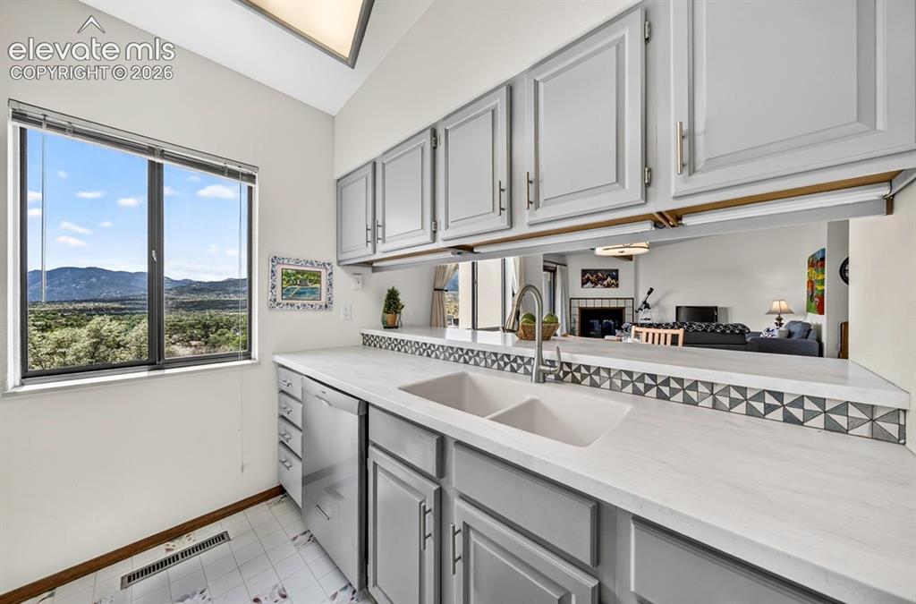 930 Fontmore Road Colorado Springs CO 80904