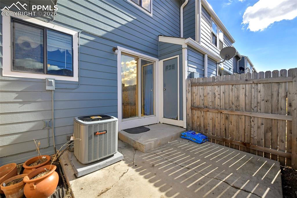 888 London Green Way Colorado Springs CO 80906