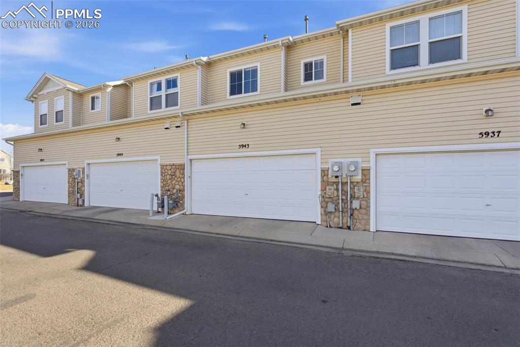 5943 Conductors Point Colorado Springs CO 80923