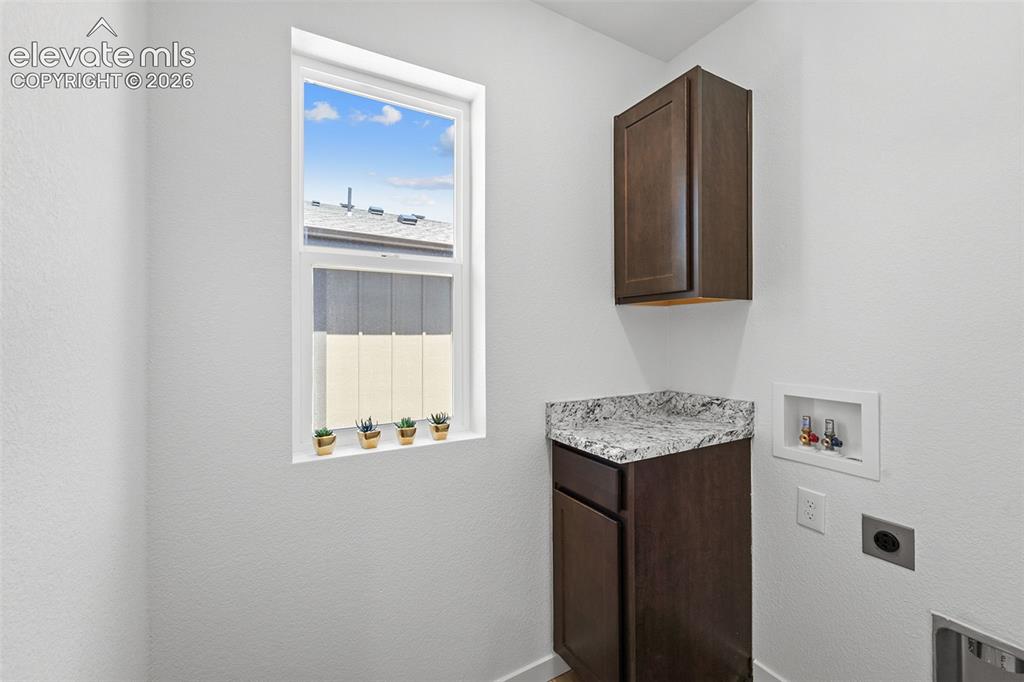 1946 Dawkins View Colorado Springs CO 80910