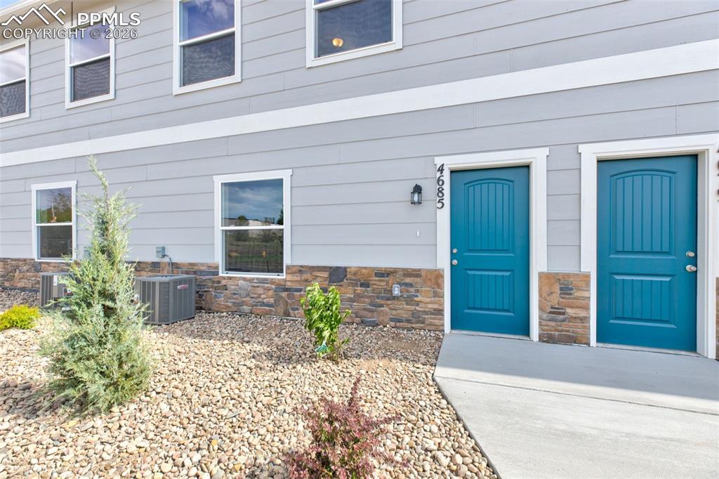 4685 Pleasant Port View Colorado Springs CO 80911