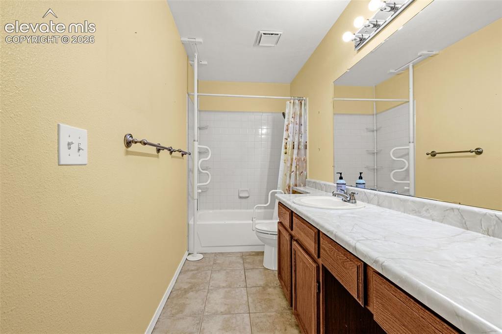 2340 Stepping Stones Way Colorado Springs CO 80904