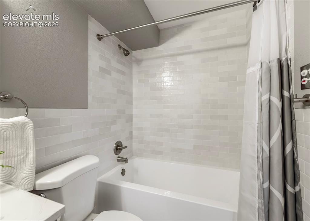 411 Lakewood Circle Colorado Springs CO 80910