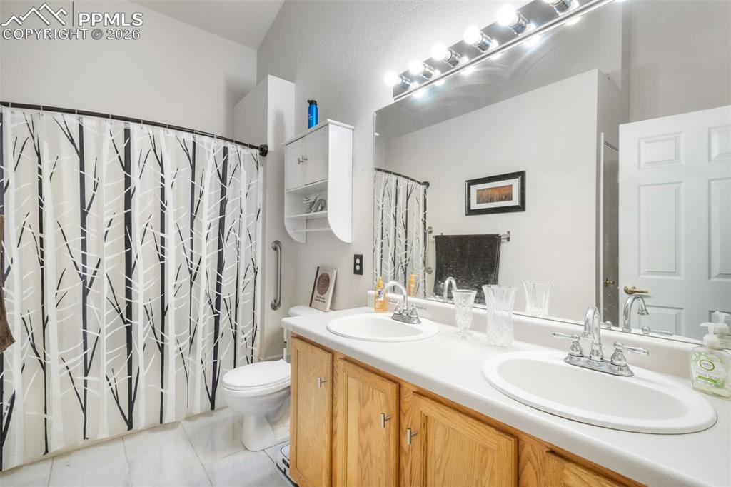 3131 Hearthridge Circle Colorado Springs CO 80918