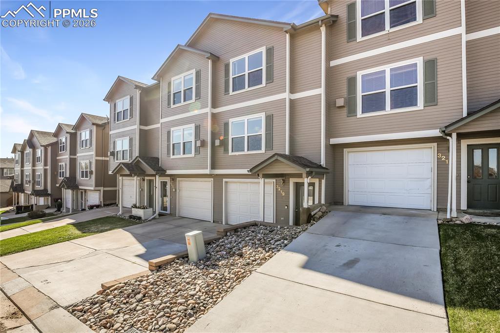3219 Hearthridge Circle Colorado Springs CO 80918
