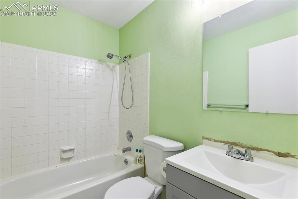 4054 Charleston Drive Colorado Springs CO 80916