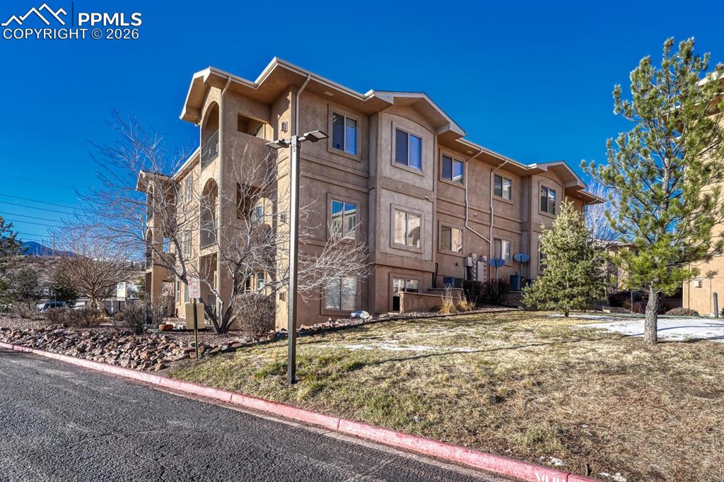 1695 Little Bear Creek Point Colorado Springs CO 80904