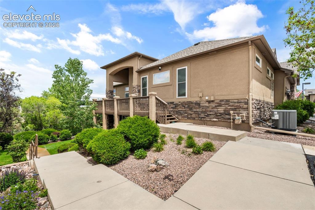 1992 London Carriage Grove Colorado Springs CO 80920