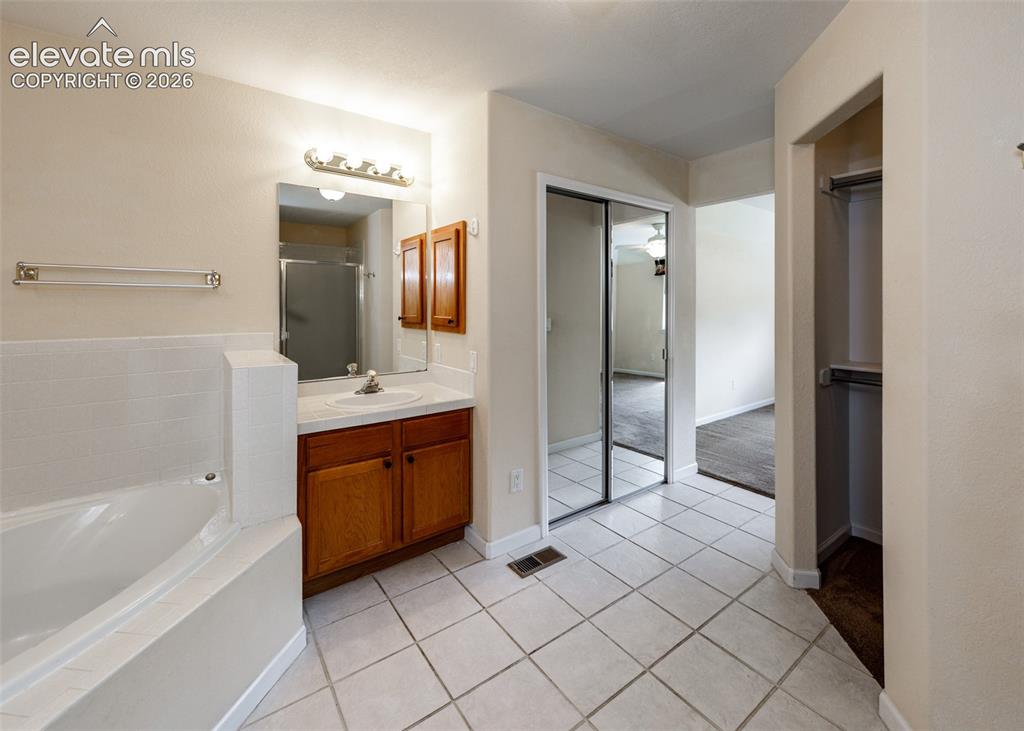 3675 Abbey Heights Colorado Springs CO 80917