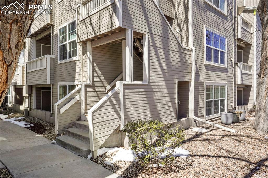 5702 W Asbury Place Lakewood CO 80227