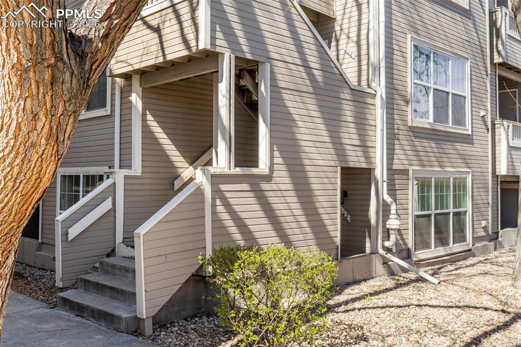 5702 W Asbury Place Lakewood CO 80227