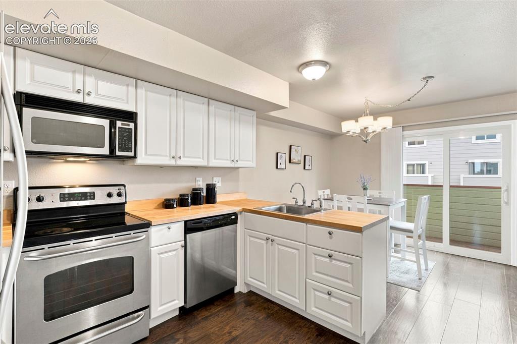 5362 Solar Ridge Drive Colorado Springs CO 80917