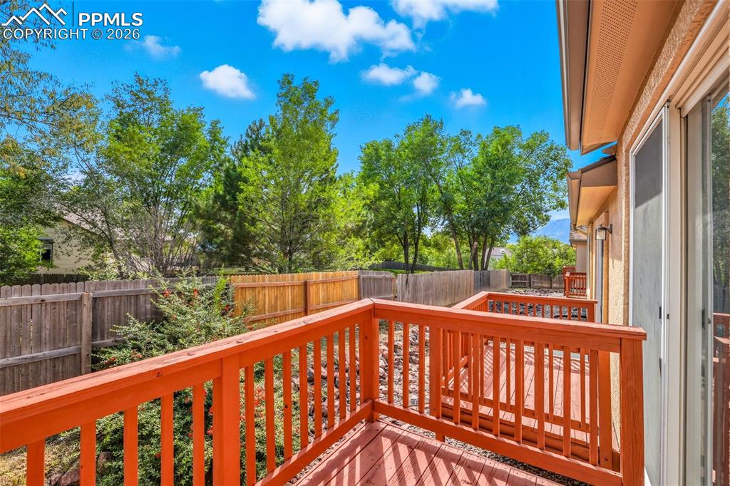 718 Cima Vista Point Colorado Springs CO 80916