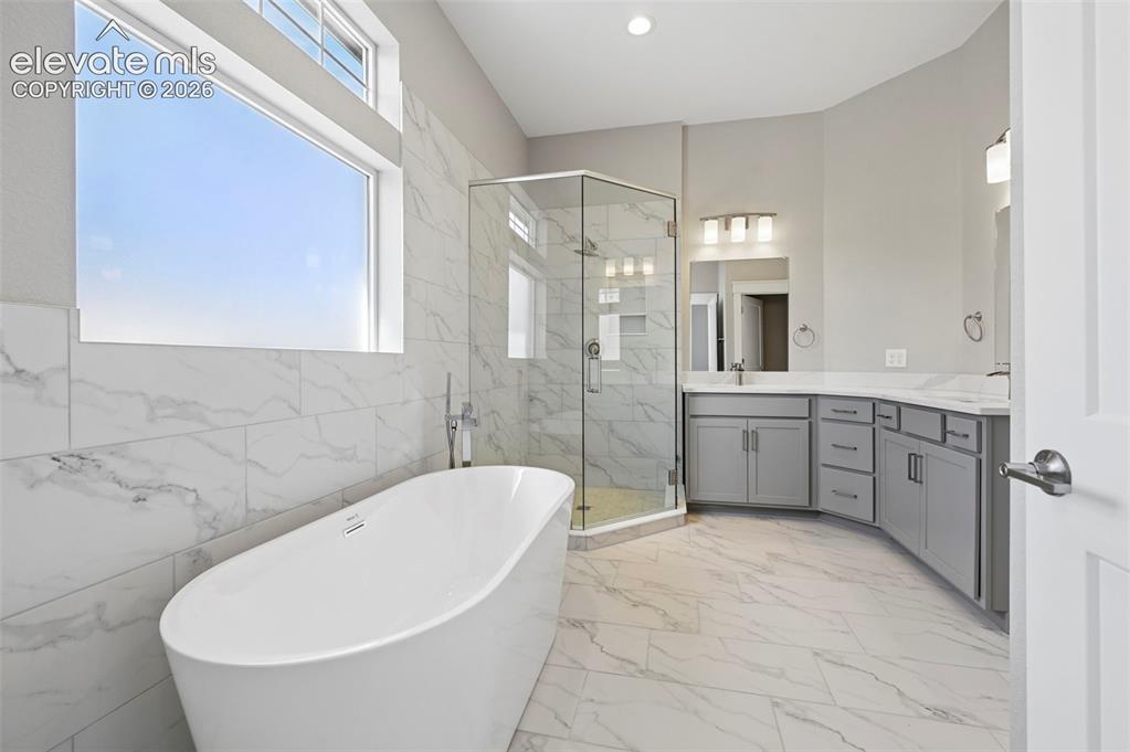 5930 Eagle Glen View Colorado Springs CO 80919