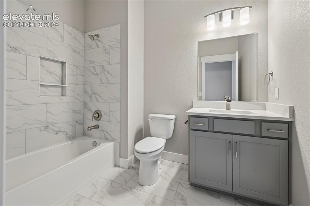 5930 Eagle Glen View Colorado Springs CO 80919