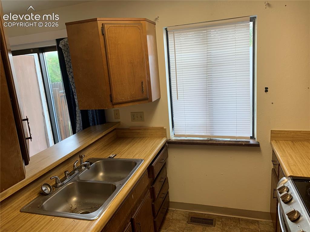 879 London Green Way Colorado Springs CO 80906