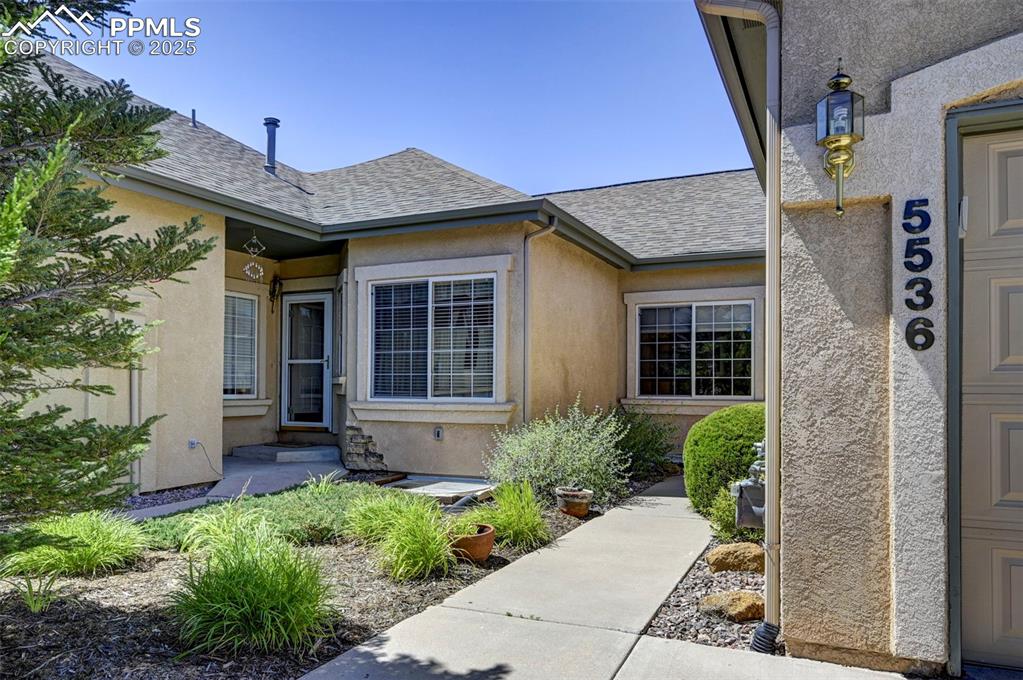 5536 Sonnet Heights Colorado Springs CO 80918