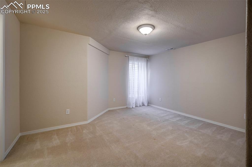 5536 Sonnet Heights Colorado Springs CO 80918