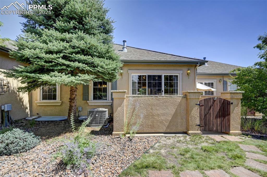 5536 Sonnet Heights Colorado Springs CO 80918