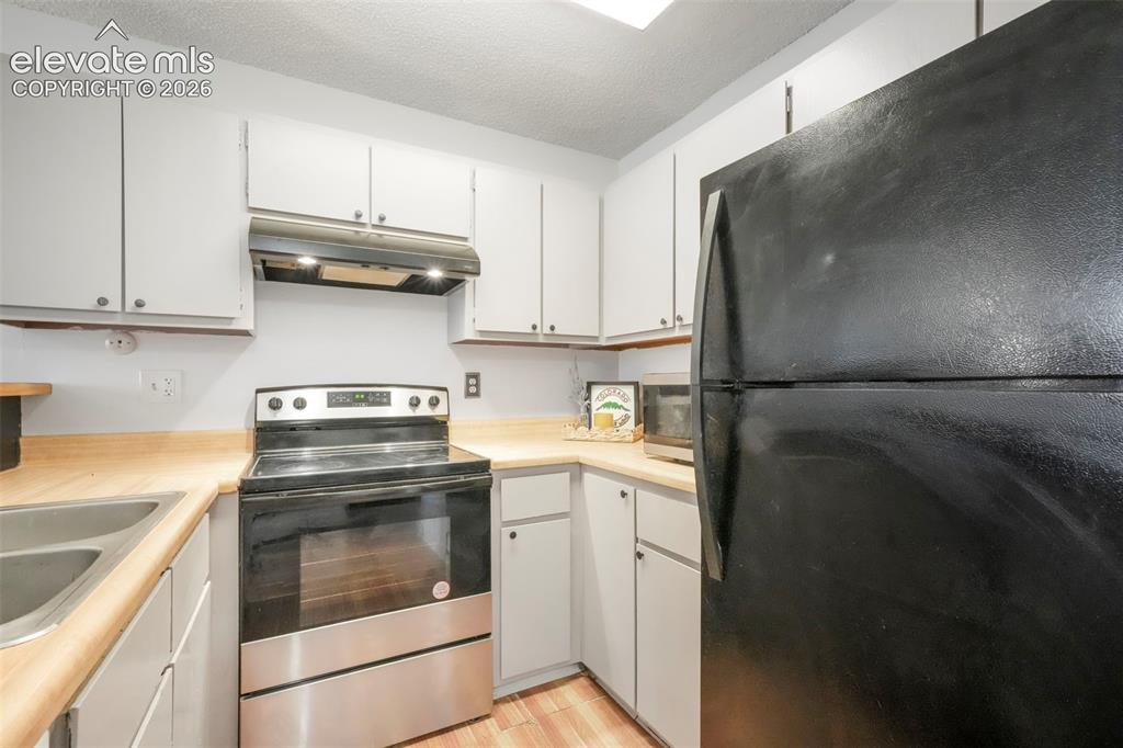 2015 Erin Loop Colorado Springs CO 80918