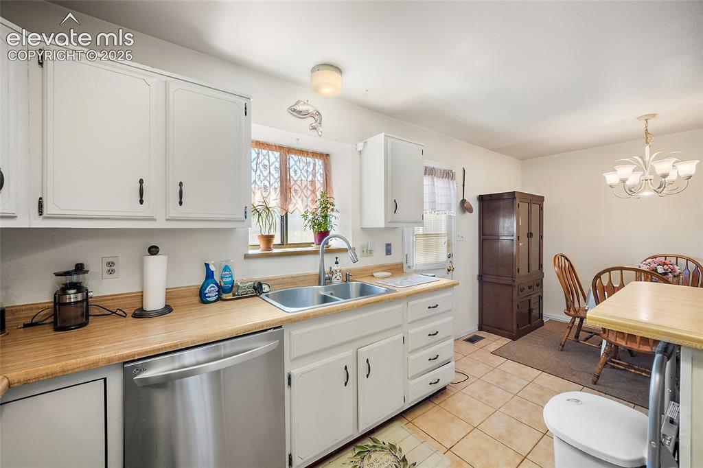 885 London Green Way Colorado Springs CO 80906