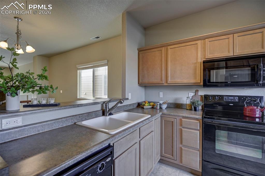 5653 Saint Patrick View Colorado Springs CO 80923