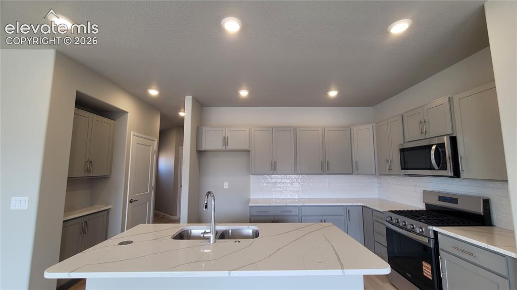 718 Belleza View Colorado Springs CO 80907