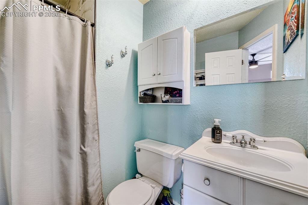 4231 Charleston Drive Colorado Springs CO 80916